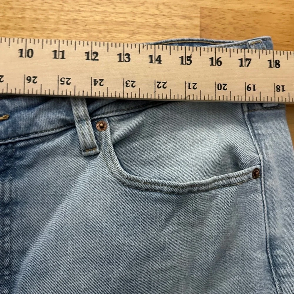 Old Navy High Rise‎ O.G. Loose Light Wash Denim Jeans Women Size 16